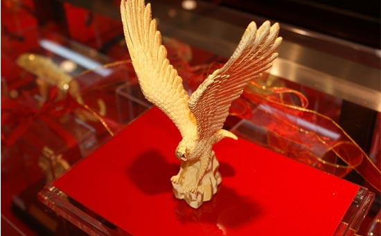 黄金遭遇三连杀 意大利公投或为反弹契机
